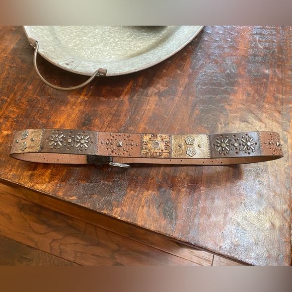 Patterned Belt - Picture 6 of 6